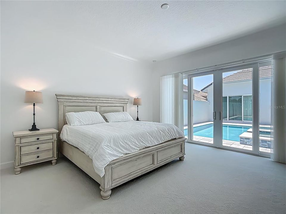 For Sale: $785,000 (3 beds, 3 baths, 2284 Square Feet)