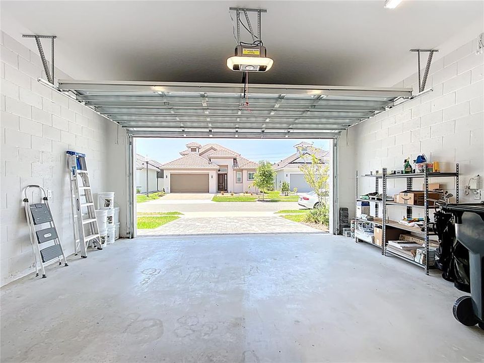 For Sale: $785,000 (3 beds, 3 baths, 2284 Square Feet)