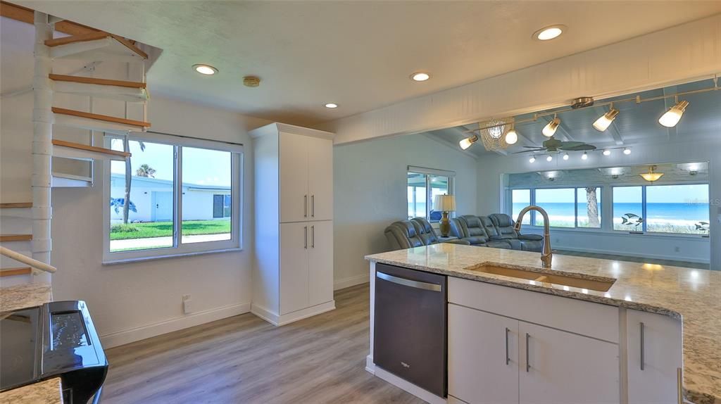 待售: $1,230,000 (3 贝兹, 2 浴室, 1715 平方英尺)