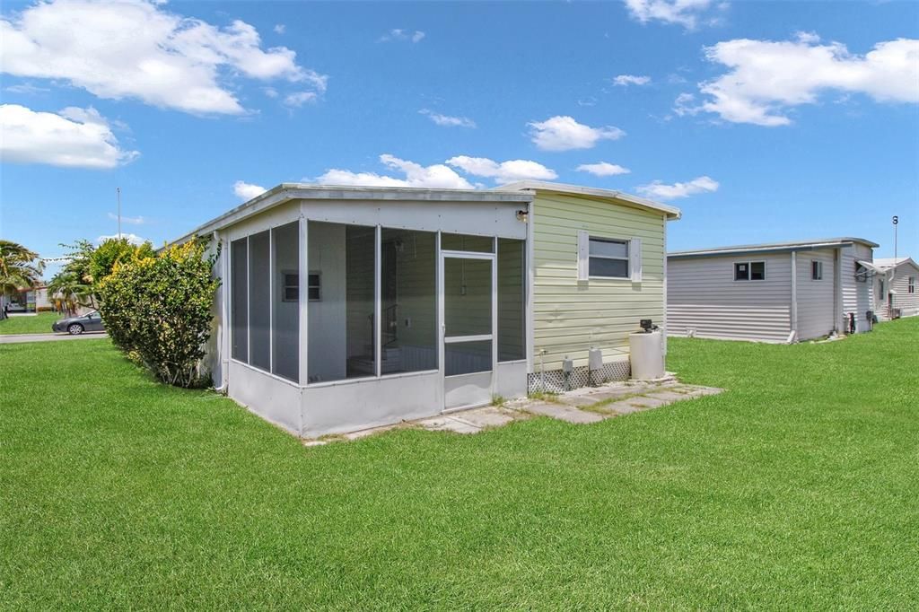 Activo con contrato: $83,900 (2 camas, 1 baños, 672 Pies cuadrados)