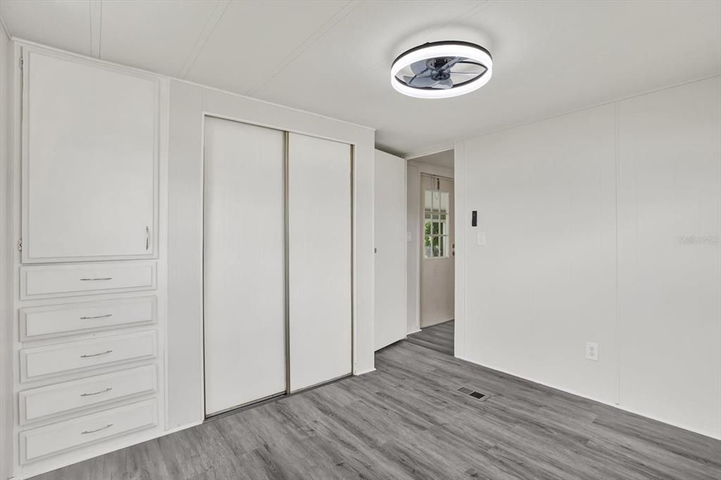 Activo con contrato: $83,900 (2 camas, 1 baños, 672 Pies cuadrados)