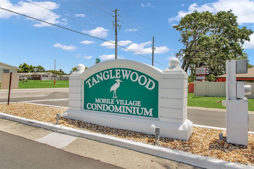 Activo con contrato: $83,900 (2 camas, 1 baños, 672 Pies cuadrados)