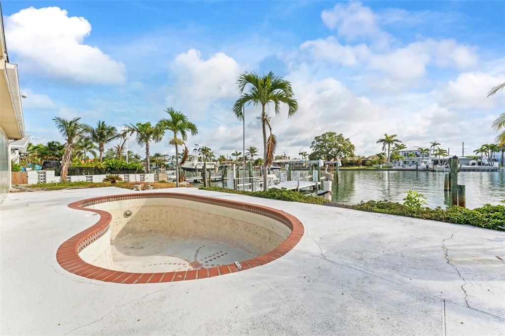 Под контрактом: $1,100,000 (4 спален, 3 ванн, 2836 Квадратных фут)