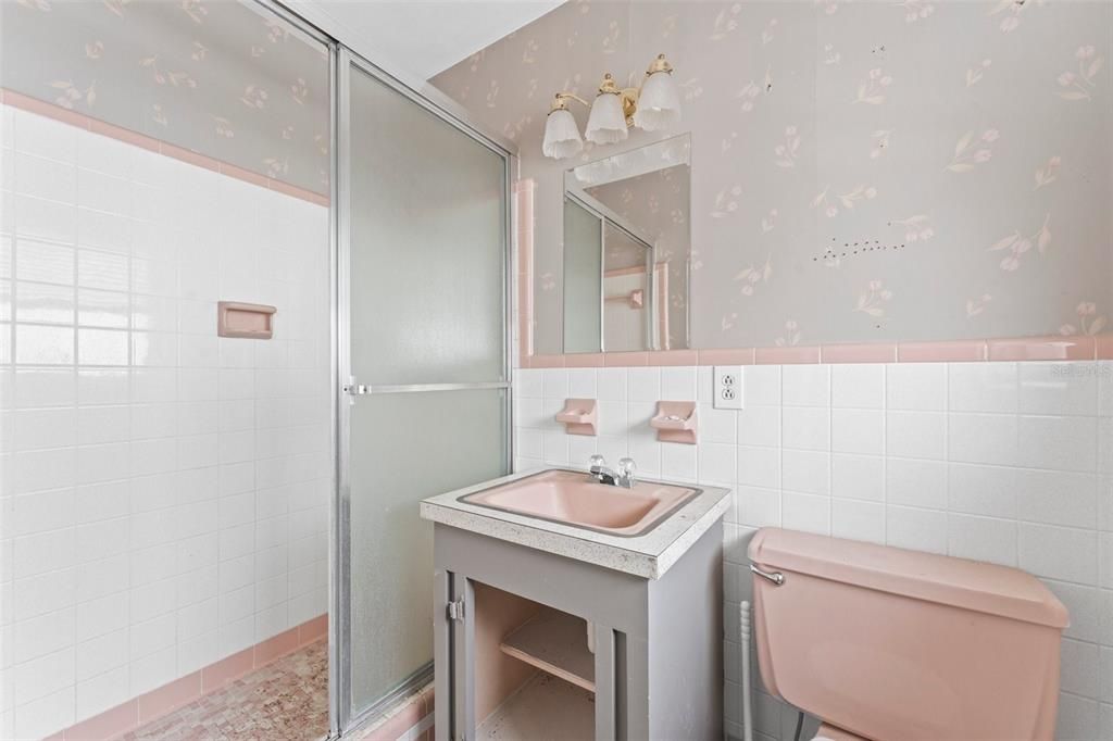 Под контрактом: $1,100,000 (4 спален, 3 ванн, 2836 Квадратных фут)