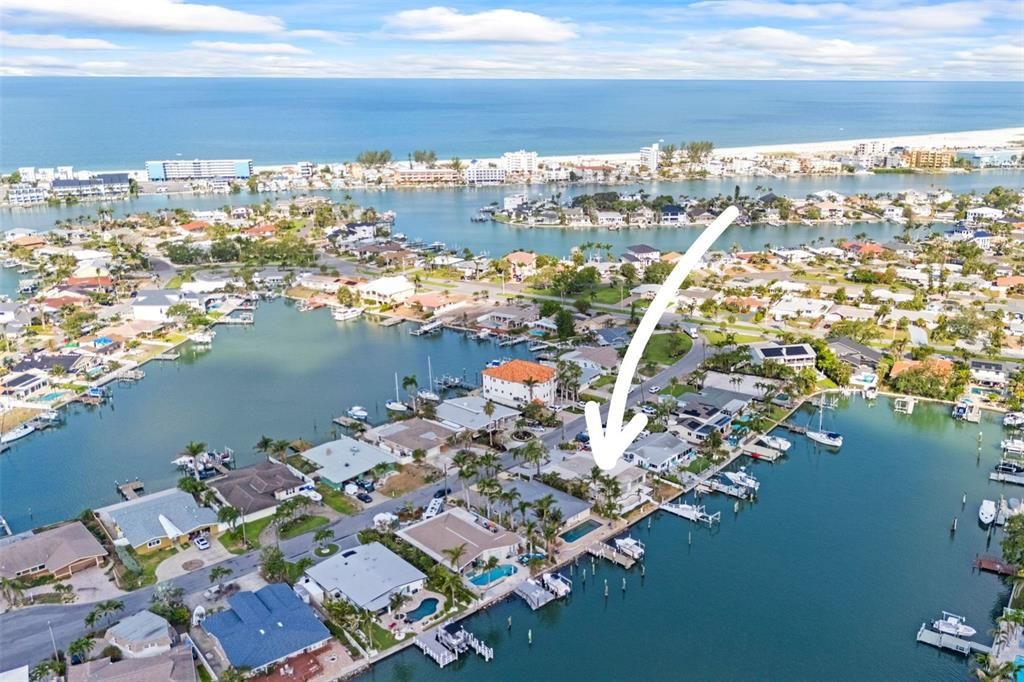 Под контрактом: $1,100,000 (4 спален, 3 ванн, 2836 Квадратных фут)