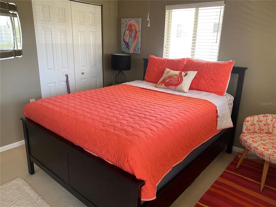 For Sale: $125,000 (2 beds, 2 baths, 912 Square Feet)