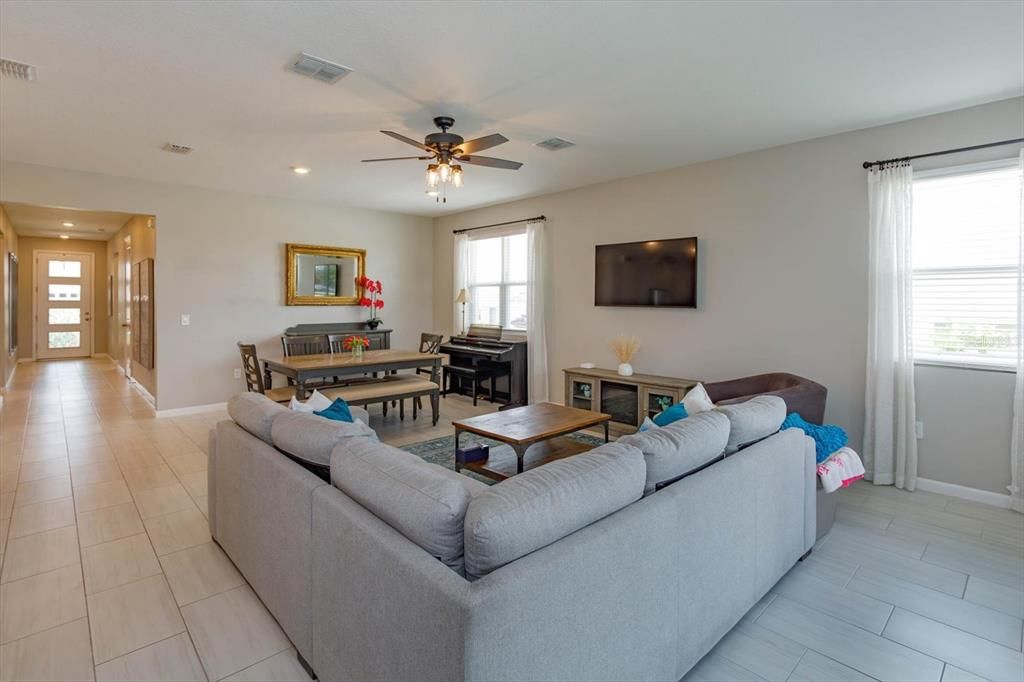 Active With Contract: $389,000 (4 beds, 3 baths, 2066 Square Feet)
