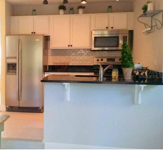 На продажу: $270,000 (3 спален, 1 ванн, 1080 Квадратных фут)