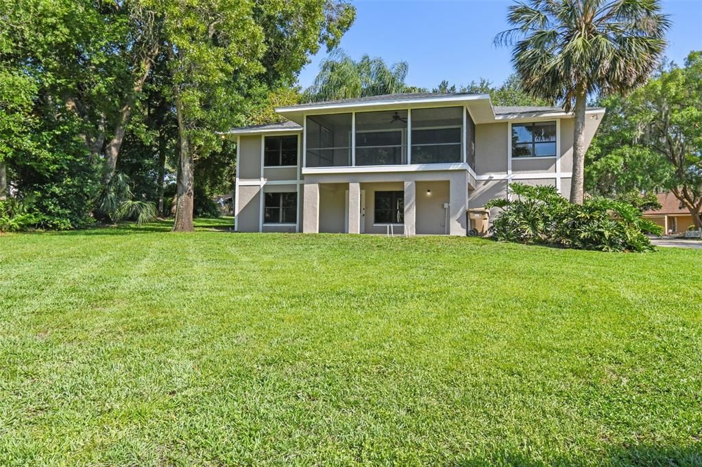 合同活跃: $434,000 (3 贝兹, 2 浴室, 2440 平方英尺)