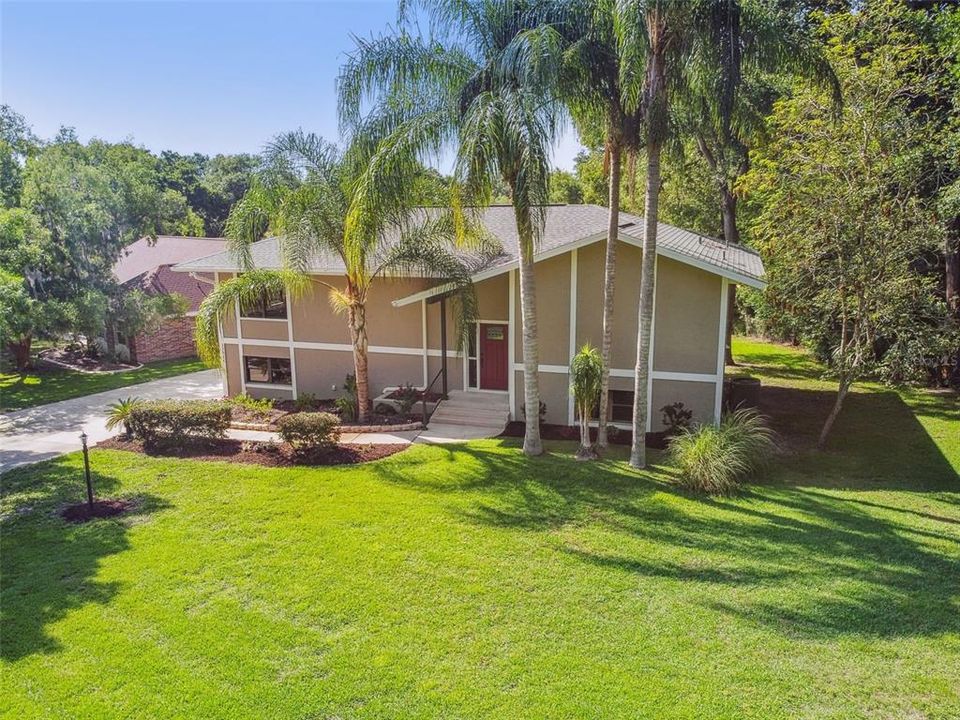 合同活跃: $434,000 (3 贝兹, 2 浴室, 2440 平方英尺)