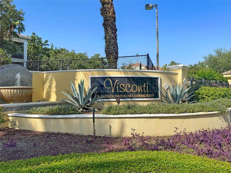 Active With Contract: $215,000 (2 beds, 2 baths, 1048 Square Feet)