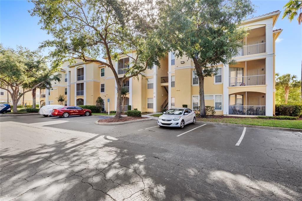 Active With Contract: $215,000 (2 beds, 2 baths, 1048 Square Feet)