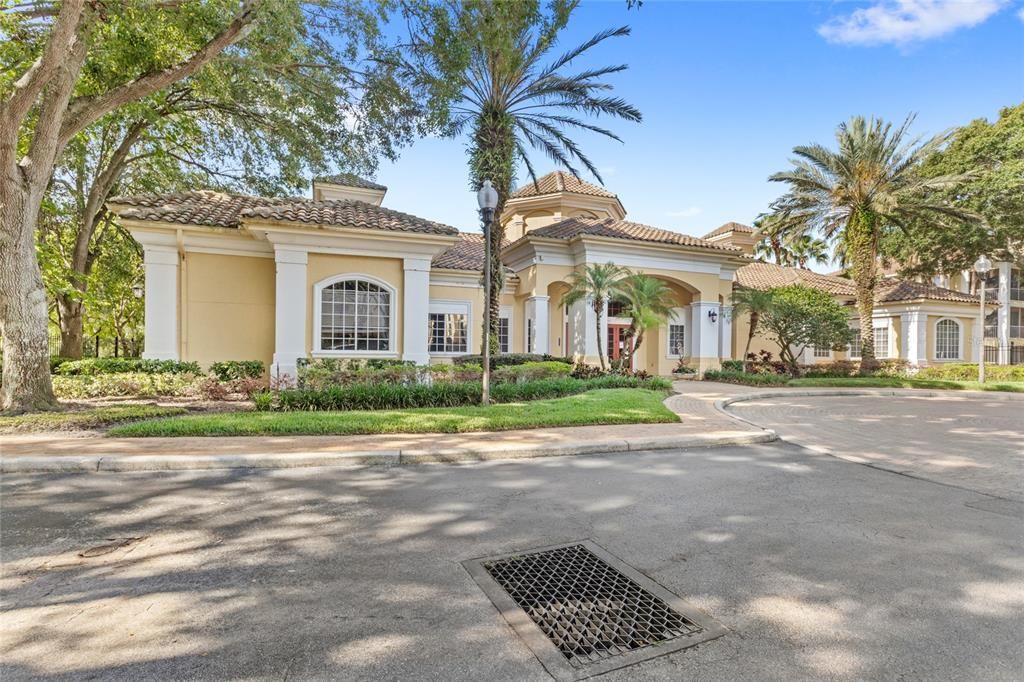 Active With Contract: $215,000 (2 beds, 2 baths, 1048 Square Feet)