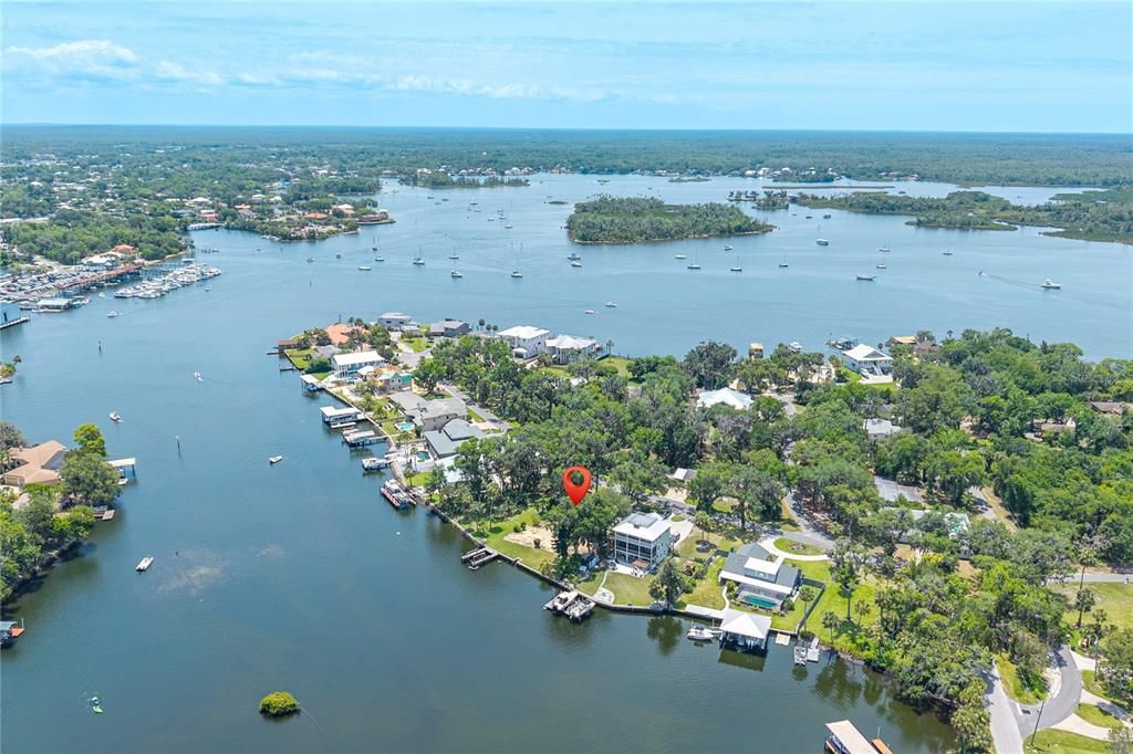 待售: $1,999,999 (0.56 acres)