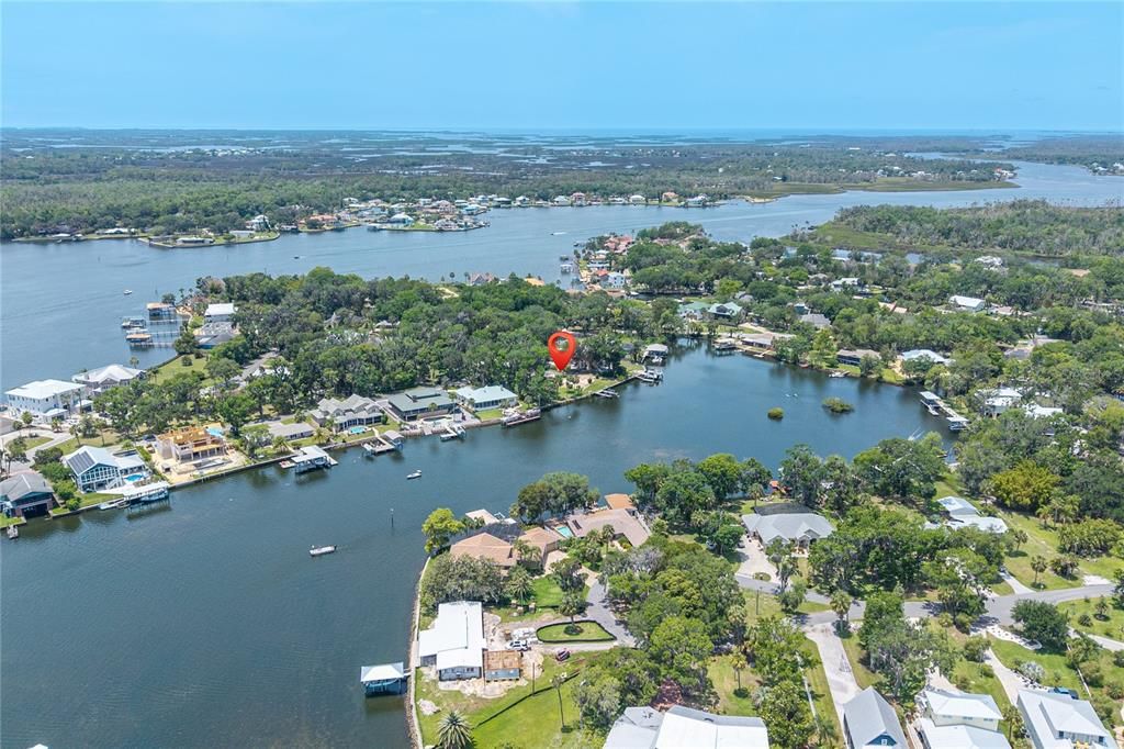 待售: $1,999,999 (0.56 acres)