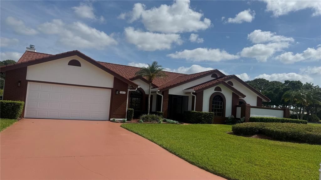 Recently Sold: $550,000 (4 beds, 2 baths, 2770 Square Feet)