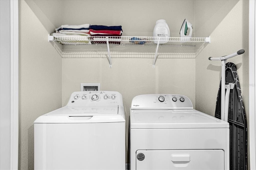 合同活跃: $924,900 (8 贝兹, 5 浴室, 4289 平方英尺)