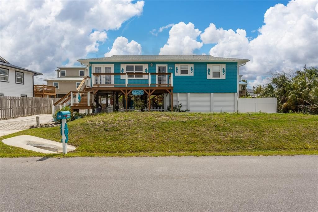 For Rent: $3,500 (2 beds, 1 baths, 1056 Square Feet)