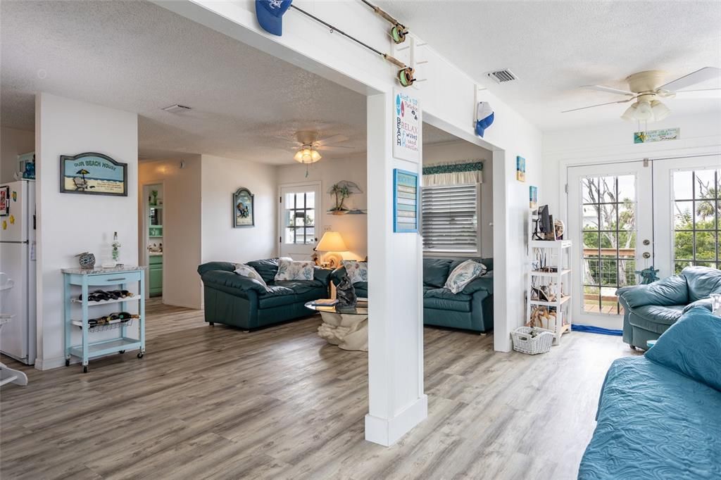 For Rent: $3,500 (2 beds, 1 baths, 1056 Square Feet)