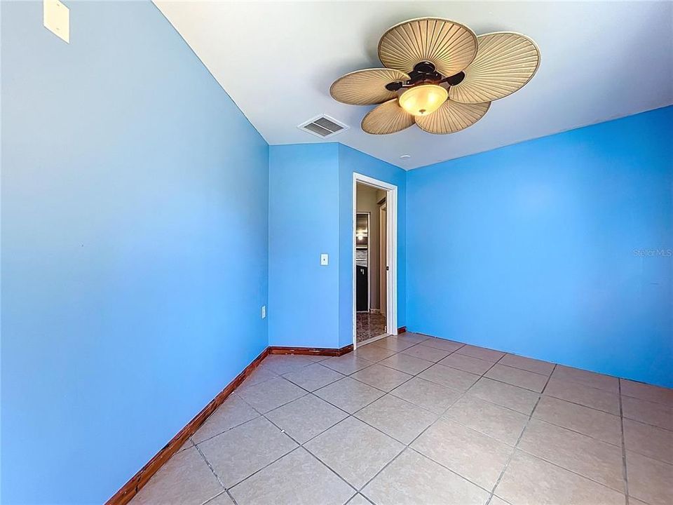 Active With Contract: $339,999 (4 beds, 2 baths, 1662 Square Feet)