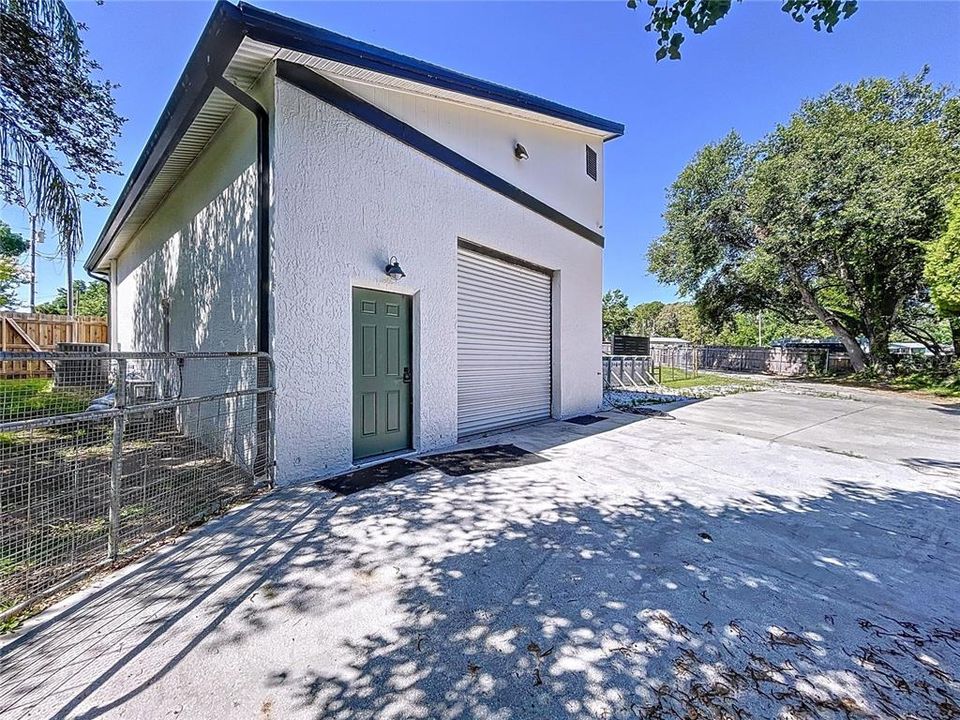 Active With Contract: $339,999 (4 beds, 2 baths, 1662 Square Feet)