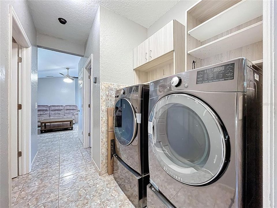 Active With Contract: $339,999 (4 beds, 2 baths, 1662 Square Feet)