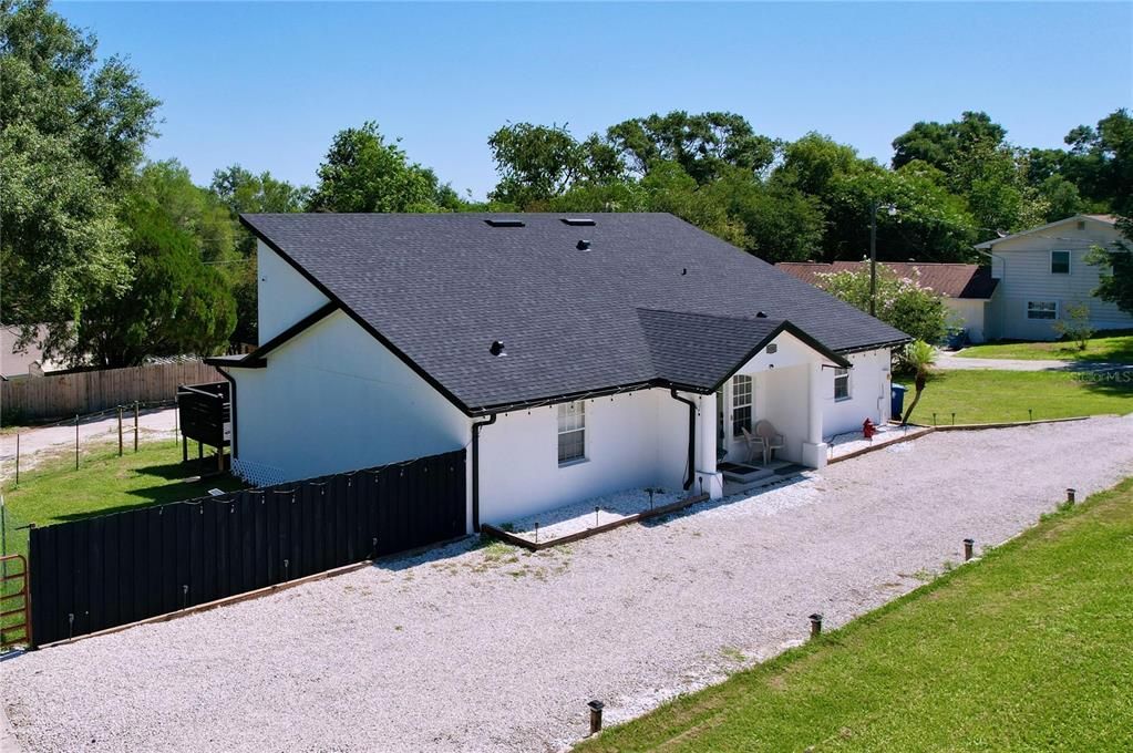 Active With Contract: $339,999 (4 beds, 2 baths, 1662 Square Feet)