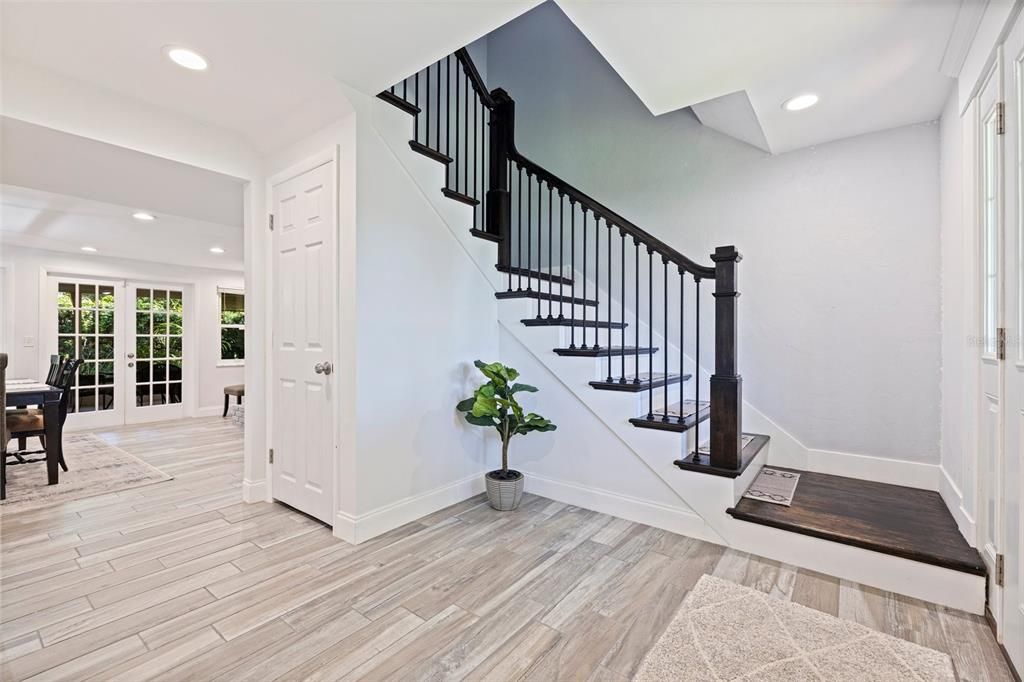 Activo con contrato: $610,000 (4 camas, 3 baños, 2384 Pies cuadrados)