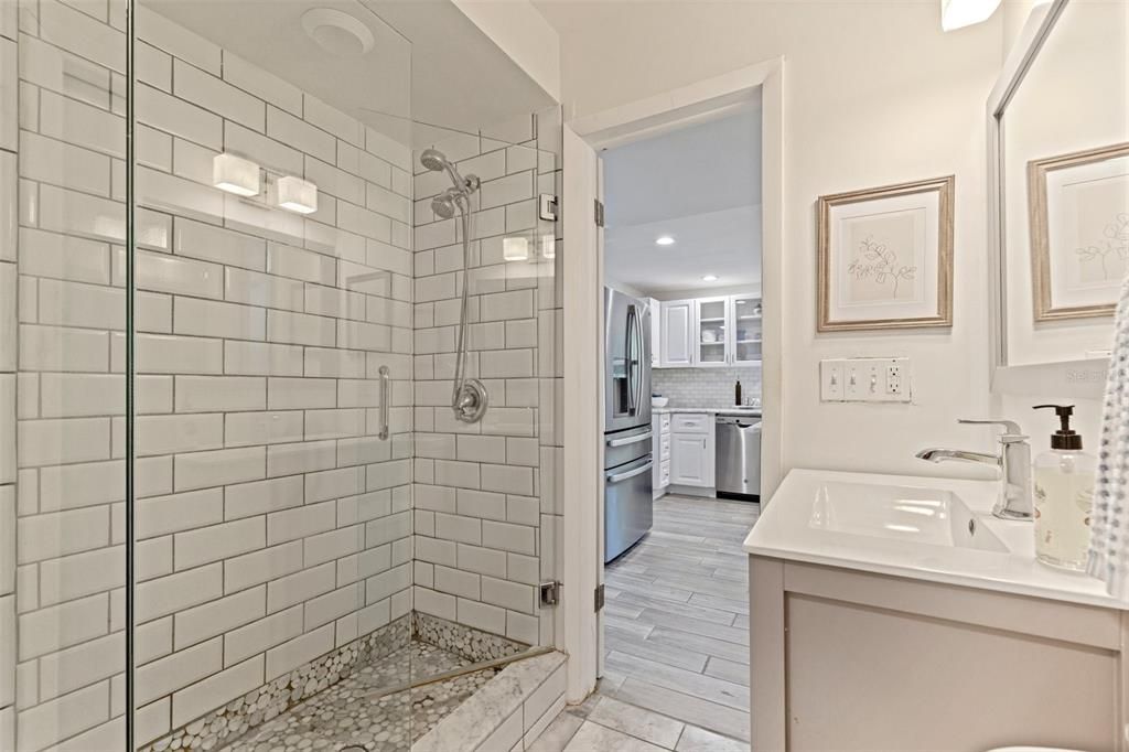 Activo con contrato: $610,000 (4 camas, 3 baños, 2384 Pies cuadrados)