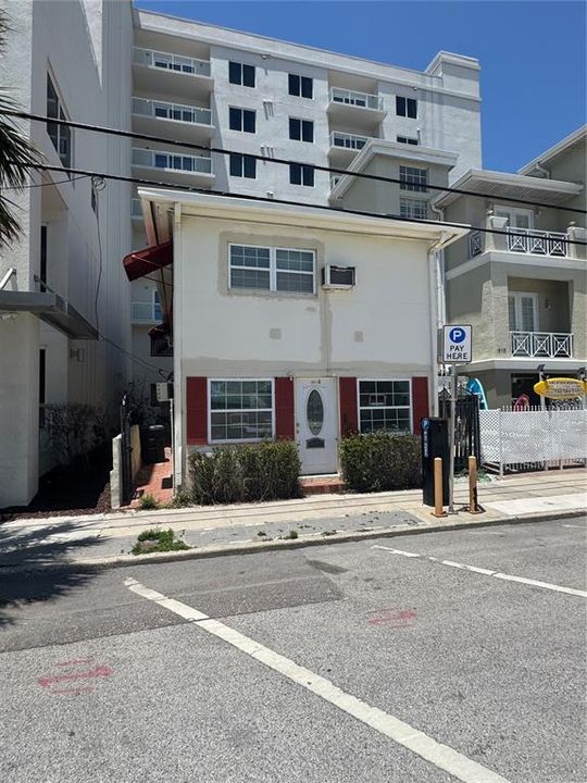 Недавно продано: $749,900 (0 спален, 0 ванн, 1786 Квадратных фут)