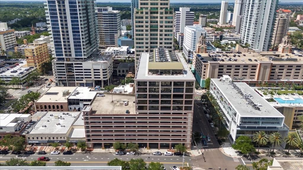 For Sale: $795,000 (2 beds, 2 baths, 1354 Square Feet)