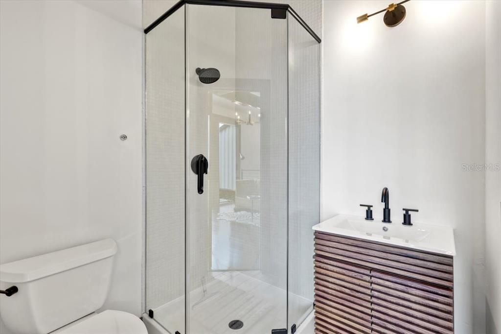 For Sale: $795,000 (2 beds, 2 baths, 1354 Square Feet)