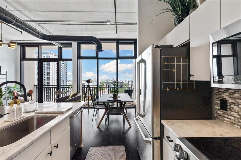 For Sale: $795,000 (2 beds, 2 baths, 1354 Square Feet)