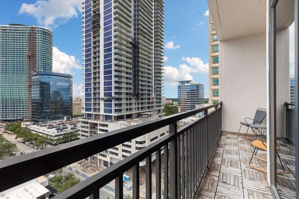 For Sale: $795,000 (2 beds, 2 baths, 1354 Square Feet)