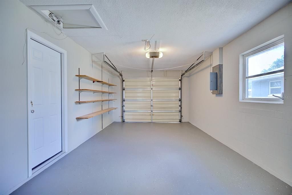 待售: $305,000 (3 贝兹, 2 浴室, 1384 平方英尺)