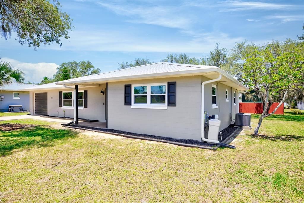 待售: $305,000 (3 贝兹, 2 浴室, 1384 平方英尺)