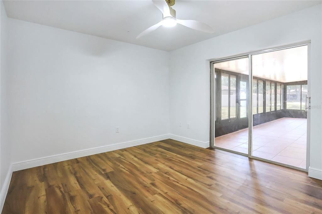 Active With Contract: $598,000 (4 beds, 2 baths, 1914 Square Feet)