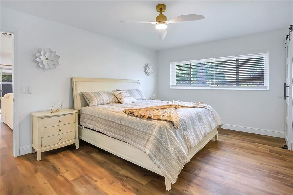 Active With Contract: $598,000 (4 beds, 2 baths, 1914 Square Feet)