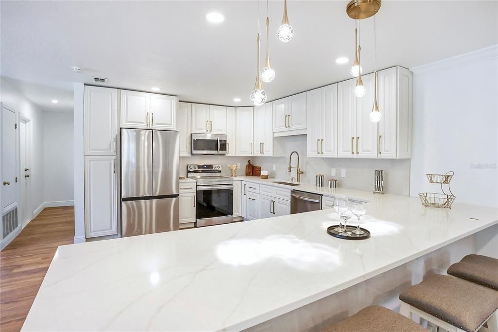 Active With Contract: $598,000 (4 beds, 2 baths, 1914 Square Feet)