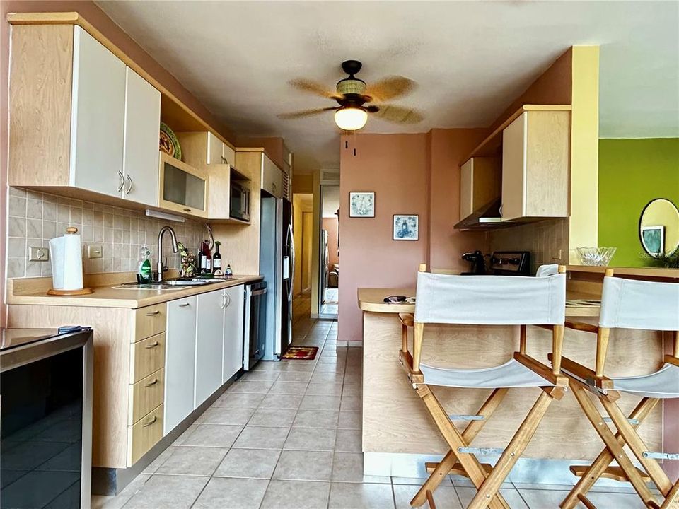 На продажу: $320,000 (3 спален, 2 ванн, 1673 Квадратных фут)