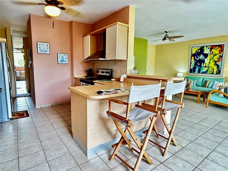 На продажу: $320,000 (3 спален, 2 ванн, 1673 Квадратных фут)