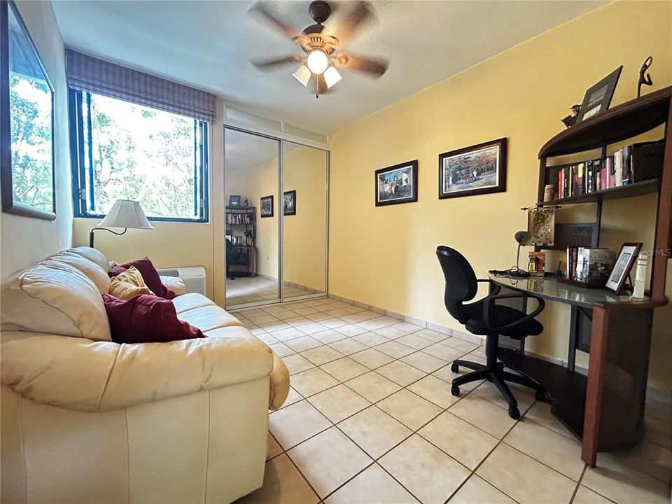 На продажу: $320,000 (3 спален, 2 ванн, 1673 Квадратных фут)