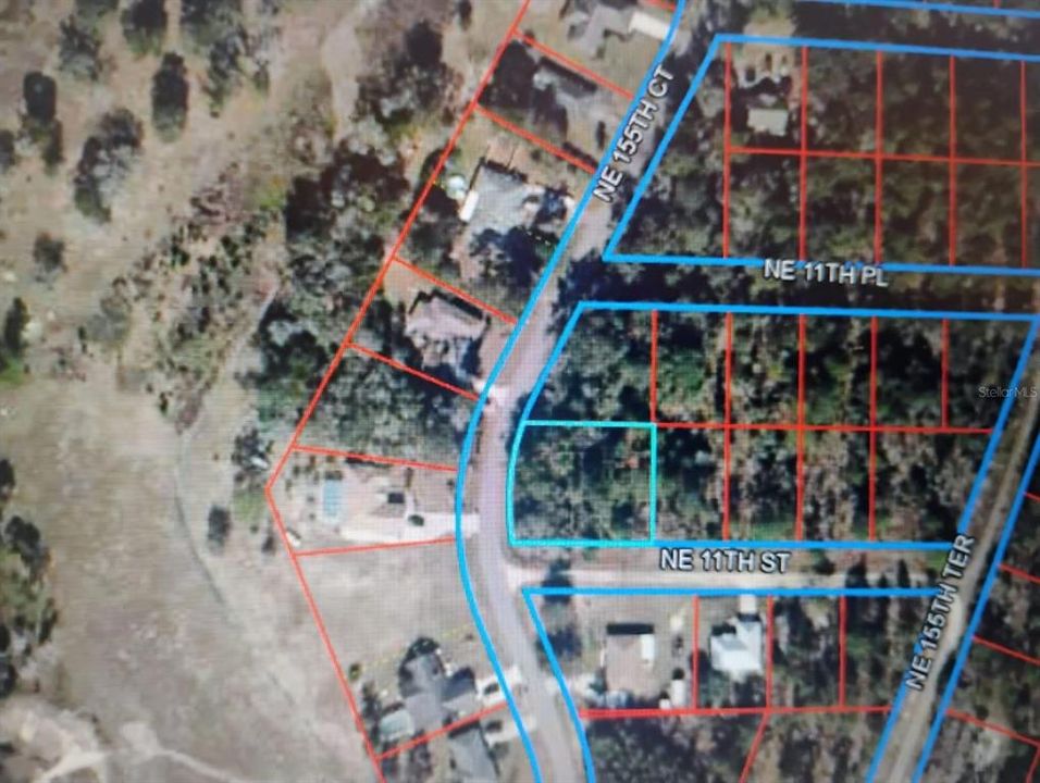 На продажу: $39,500 (0.42 acres)