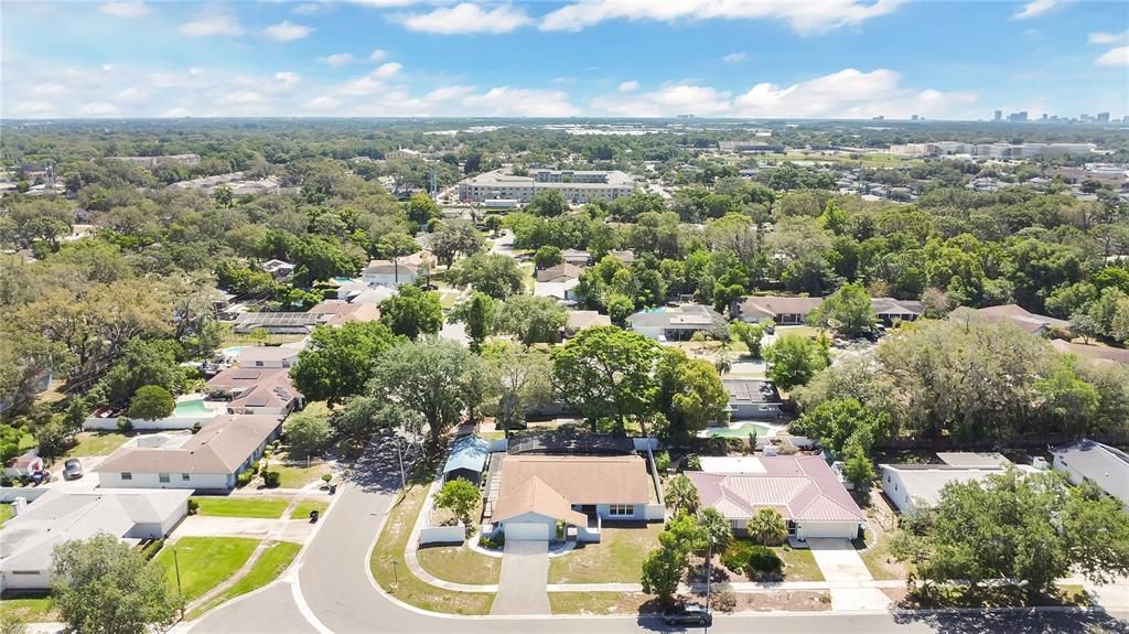 合同活跃: $365,000 (4 贝兹, 2 浴室, 1857 平方英尺)