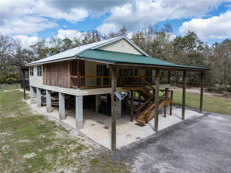 Recently Sold: $599,000 (3 beds, 2 baths, 1504 Square Feet)