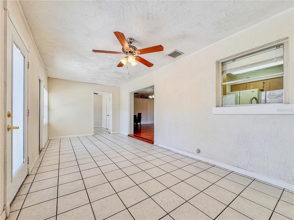 For Sale: $470,000 (4 beds, 2 baths, 2313 Square Feet)