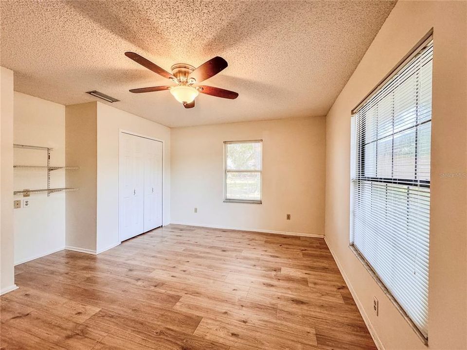 For Sale: $470,000 (4 beds, 2 baths, 2313 Square Feet)