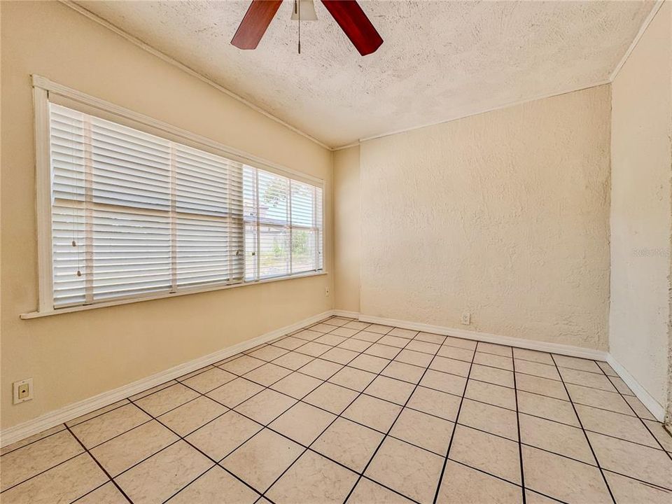 For Sale: $470,000 (4 beds, 2 baths, 2313 Square Feet)