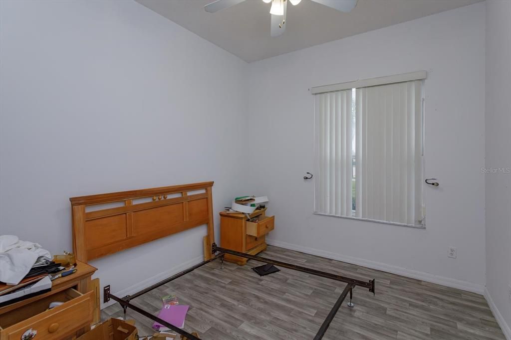 合同活跃: $380,000 (5 贝兹, 4 浴室, 2838 平方英尺)