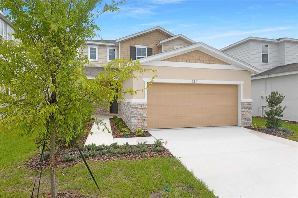 Recently Sold: $349,999 (4 beds, 3 baths, 2170 Square Feet)